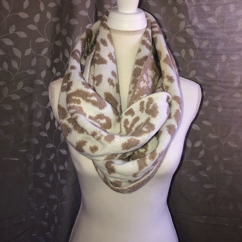CALVIN KLEIN INFINITY SCARF